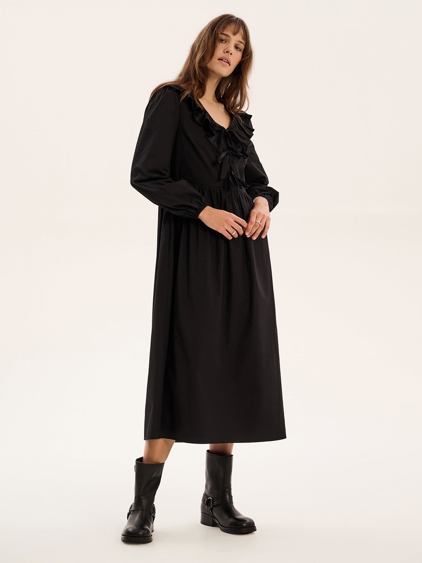 Amy-Leigh Dress in Black